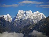 15 06 Little Lunag, Lunag I, Lunag II, Jobo Rinjang, Lunag III, Lunag IV, Lunag V From Zatrawa La Pass There is an excellent view from the second Zatrawa La pass to the Lunag massif next to the Nangpa La pass to Tibet. From left to right are Little Lunag (6492m), Lunag I (6895m), Lunag II (6891m), Jobo Rinjang (6778m), Lunag III (6795m), Lunag IV (6781m) and Lunag V (6550m). The first ascent of Jobo Rinjang (6778m) was completed by David Gottlieb and Joe Puryear on April 22, 2009 via the direct south face, climbing alpine style over 6 days.